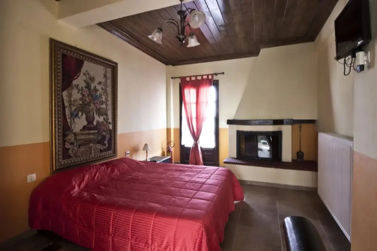 Pliades Hotel