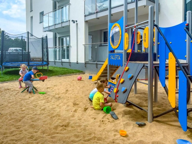 2 Bedrooms Apartment