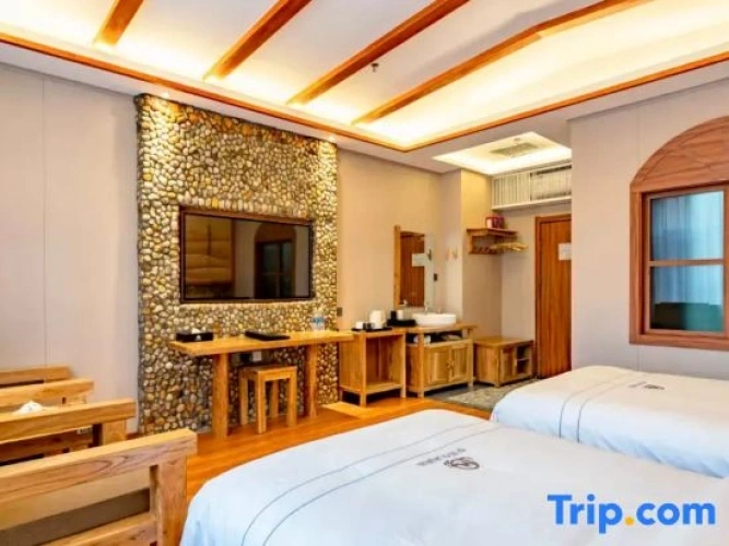 Deluxe Double Suite