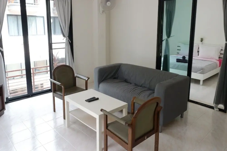 1 Bedroom Apartment with balcony and with view