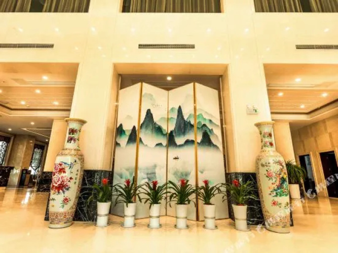 Yunyang Jiangjin Hotel