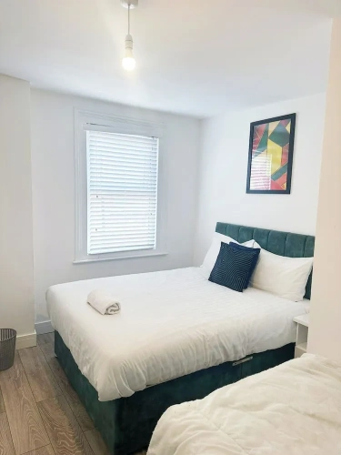 2 Bedrooms Apartment