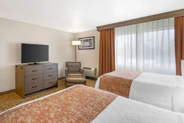 Quadruple Suite