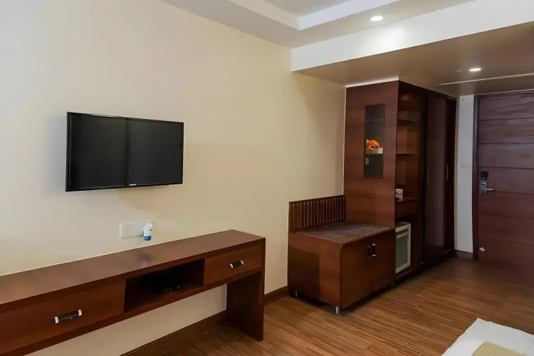 Hotel Page One