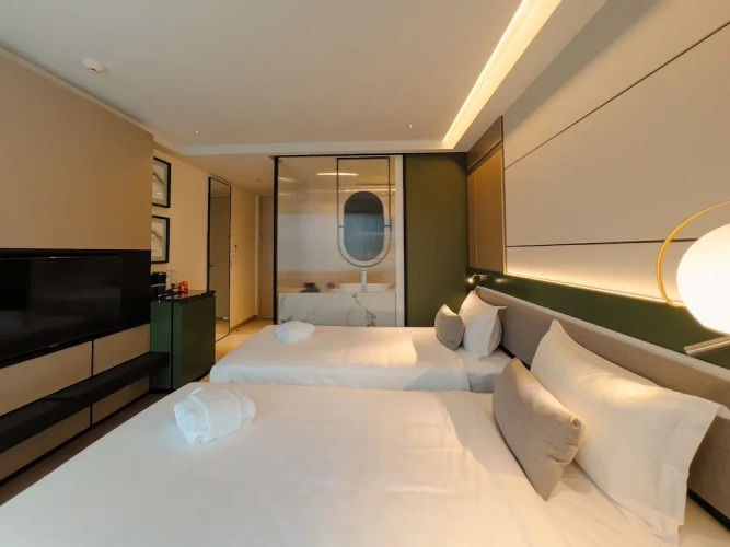 Luxury Twin room with balcony