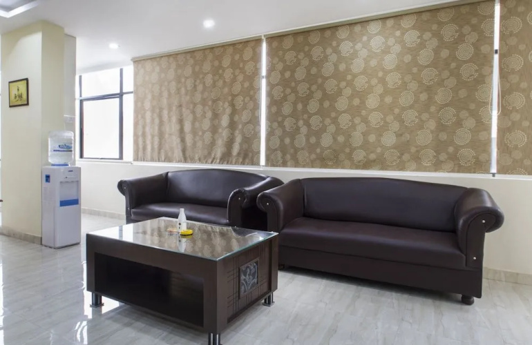 OYO 6661 Aurum Abode