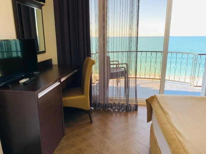 Suite with balcony