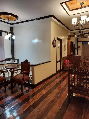 Tops Lodging House