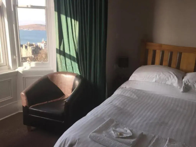 Invercloy Guest House