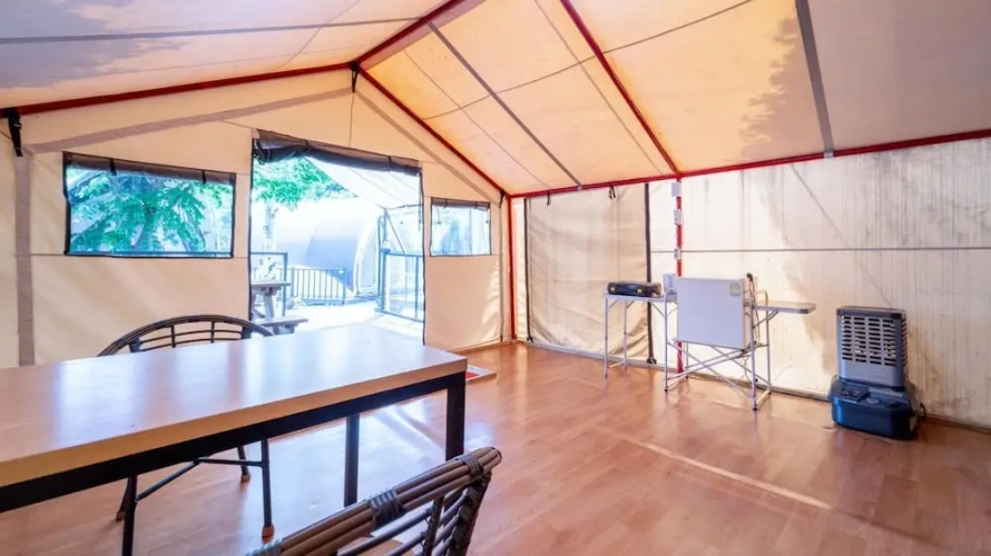 1 Bedroom Tent with river view