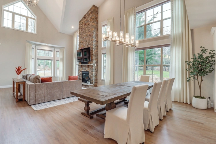 4 Bedrooms Cottage