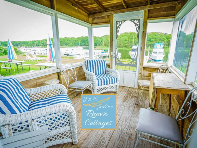 Premier Waterfront Cottage 3
