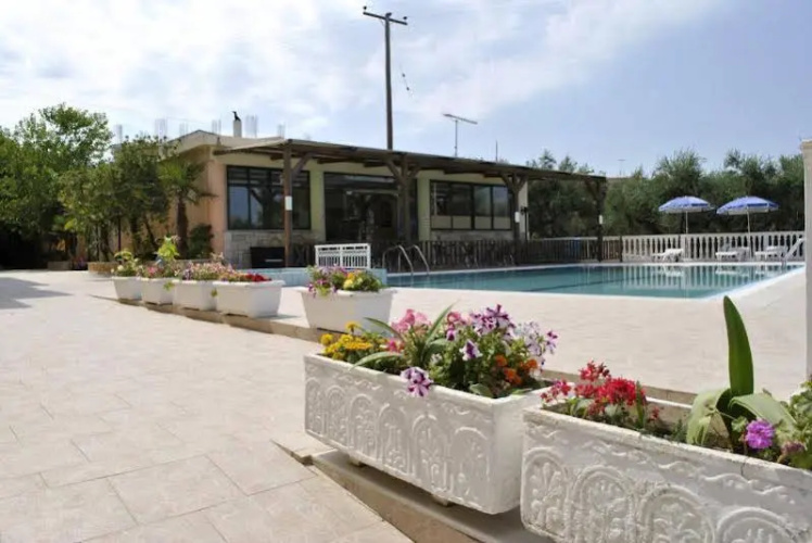 Kozanos Hotel & Suites