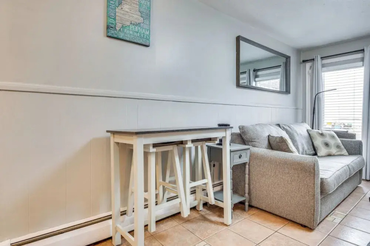 'beachfront 9' Condo on Old Orchard Beach