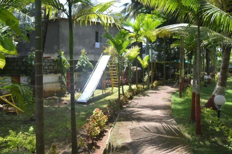 Shiv Shanti Holiday Inn