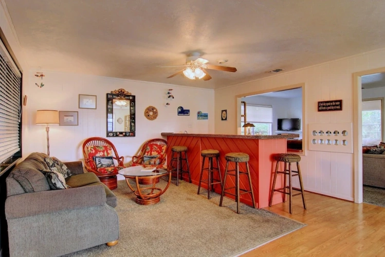 3 Bedrooms Cottage