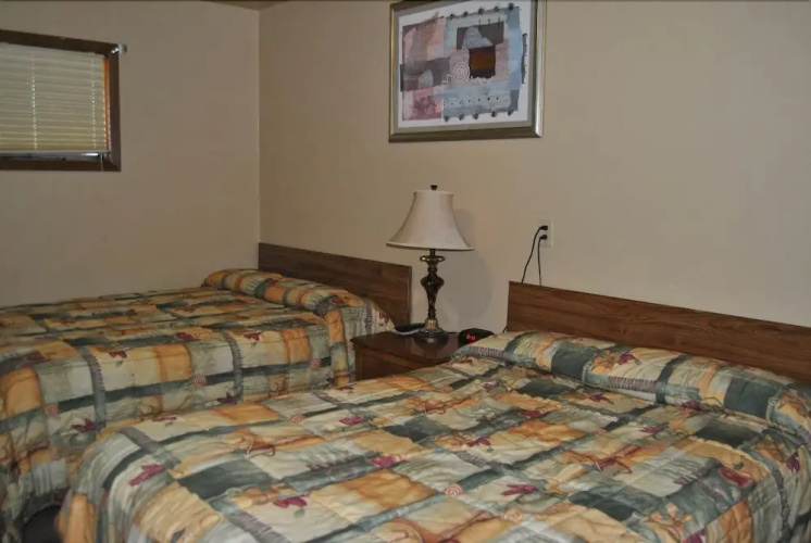 West Side Motel