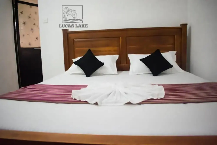 Lucas Lake Hotel