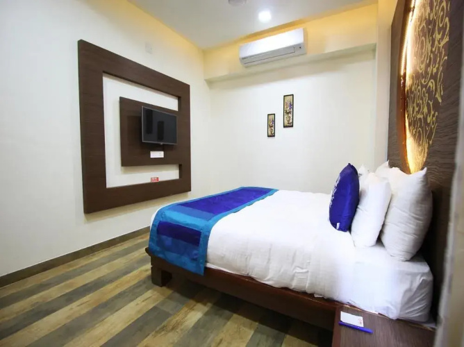 OYO 2456 Hotel Narayan Inn