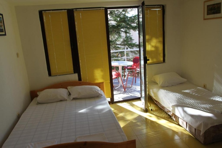 Studio with balcony