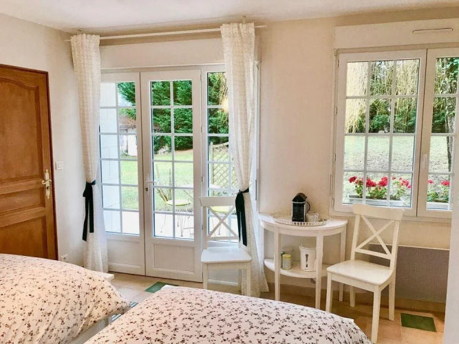 Sans Souci Bed and Breakfast with Restaurant