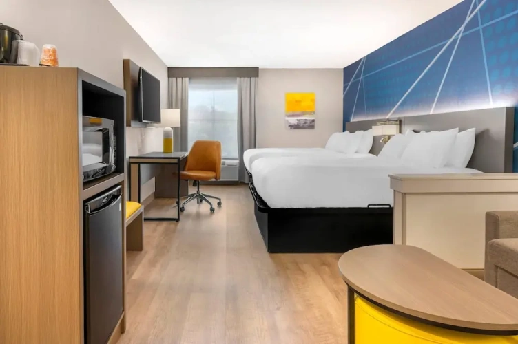 Quadruple Suite