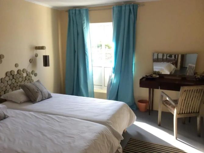 Standard Twin room with balcony