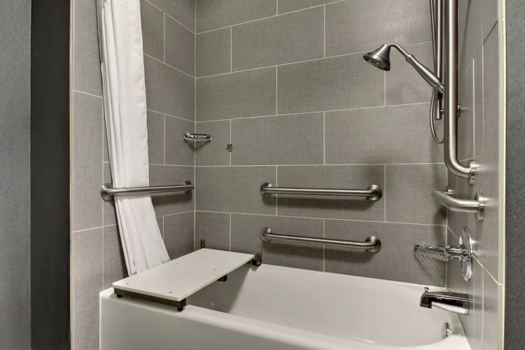 Deluxe Double Suite