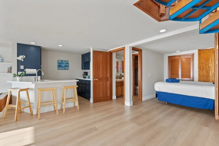 1737 S Pacific 2 Bedroom Home by Redawning
