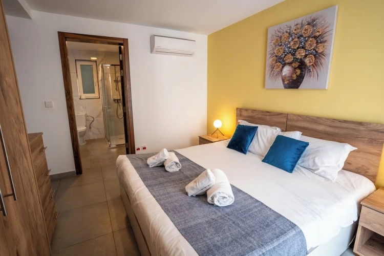 1 Bedroom Standard Suite with courtyard view