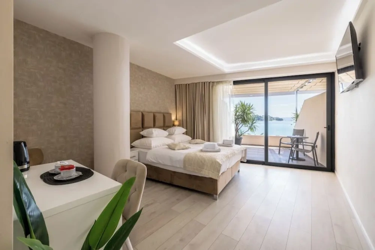 Luxury room