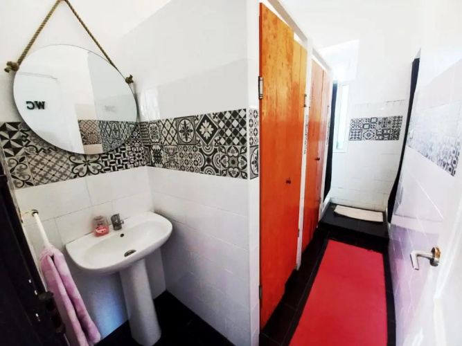 Meraki Hostel
