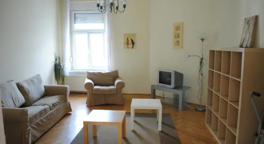 Pozsonyi4