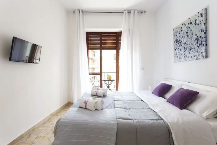 Alexander Rooms