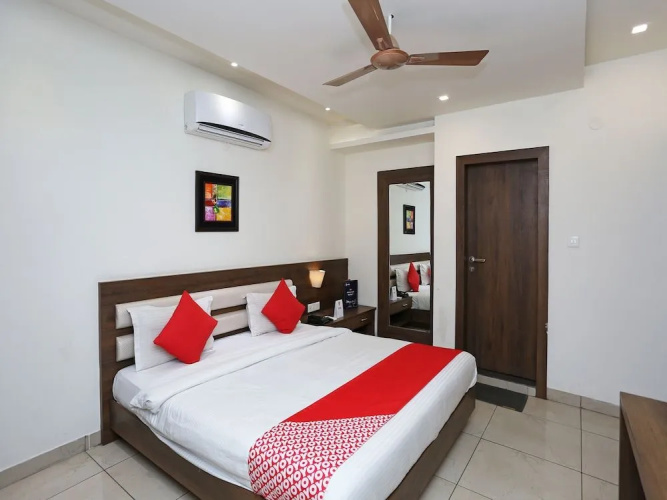 Hotel Square 36