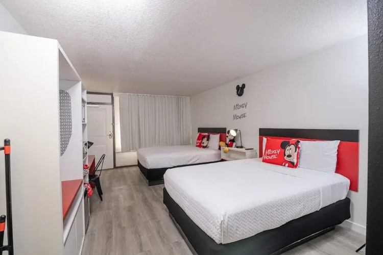 Mickey s Room Close to Disney