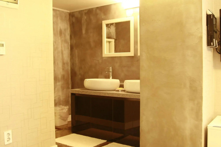 Crib 49 Guesthouse Seoul