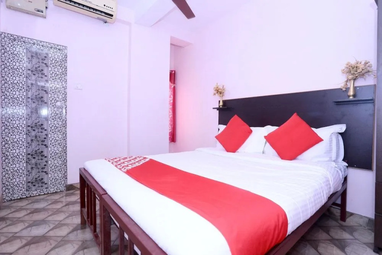 Oyo 26688 Jacobs Residency