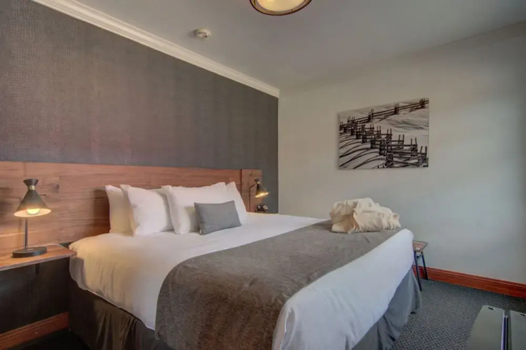 Hotel Bristol