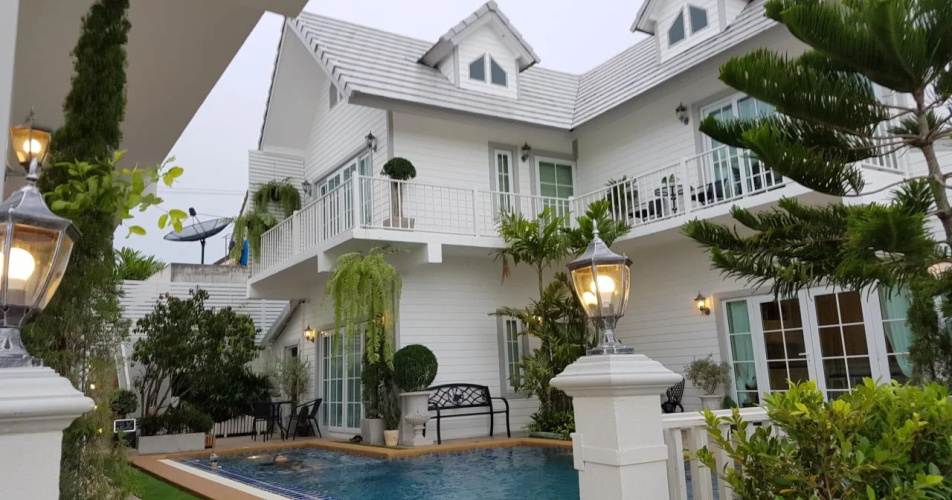 Vanida Antique Home