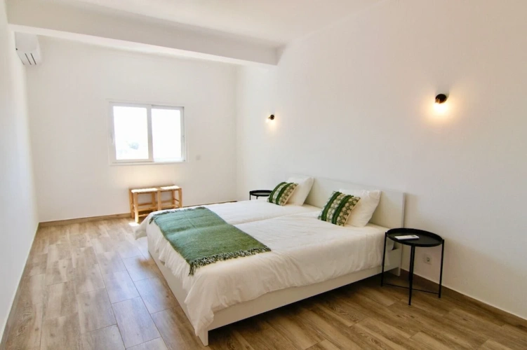 3 Bedrooms Apartment with balcony