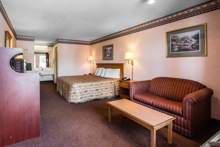 Rodeway Inn Expo Center