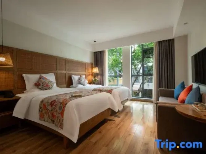 Standard Double room with garden view