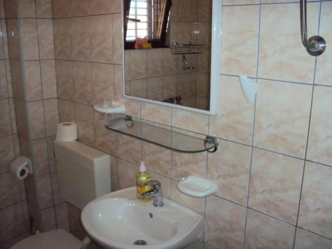 1 Bedroom Apartment with partial sea view