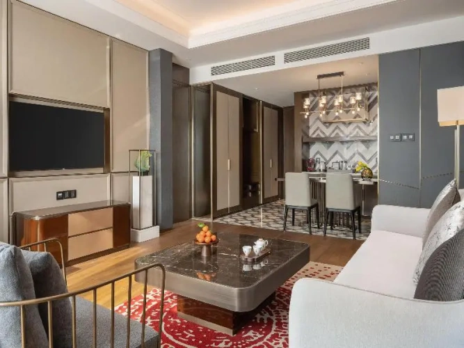 1 Bedroom Suite