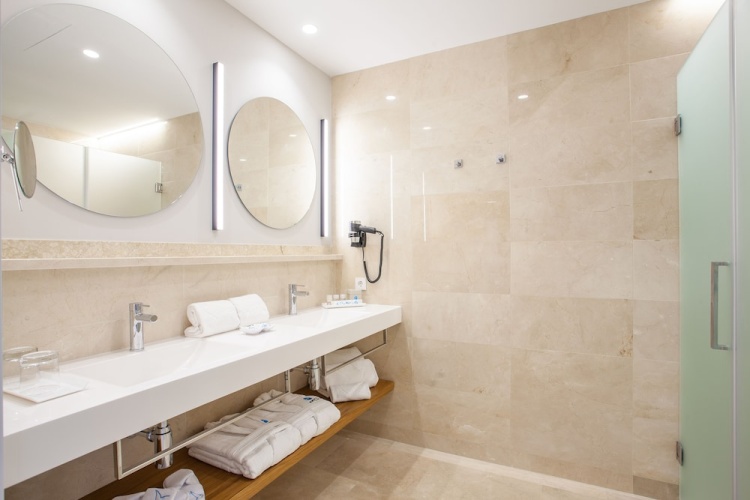 Grupotel Playa de Palma Suites & Spa photo 10