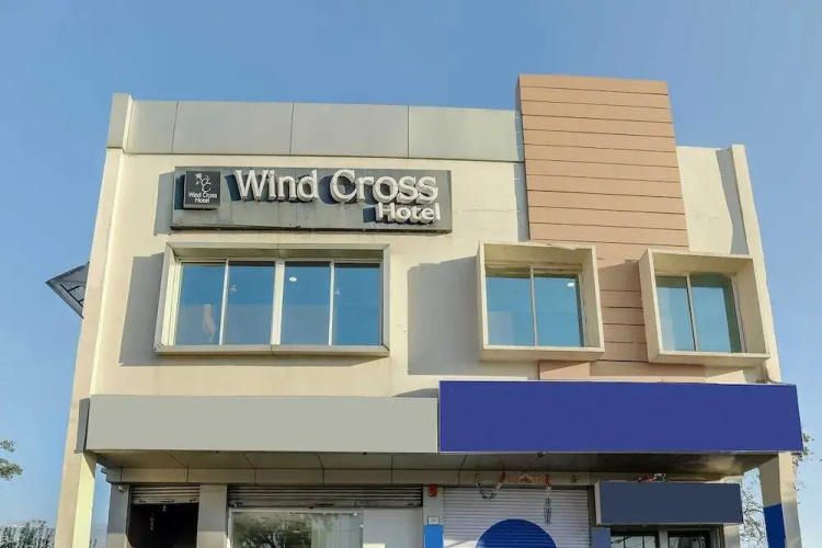 Wind Cross By OYO Rooms