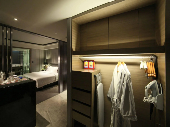 Rhombus Park Aura Chengdu Hotel
