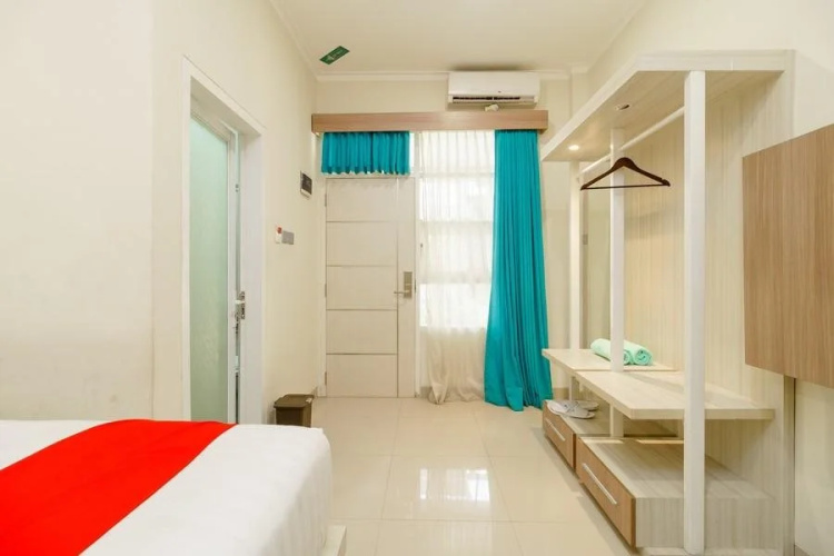 Phila Points Hotel