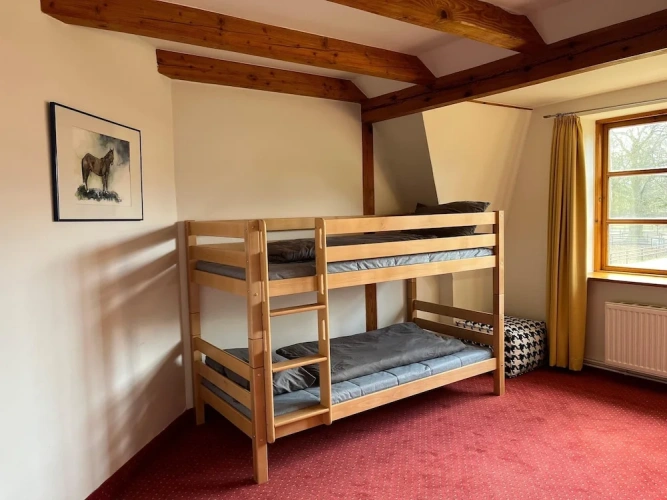 5 Bedrooms Comfort Cottage